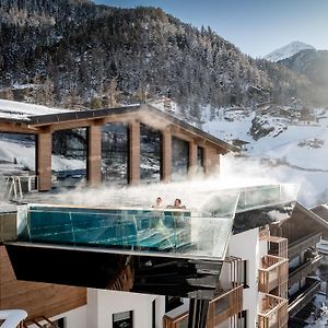 Das Central - Alpine . Luxury . Life